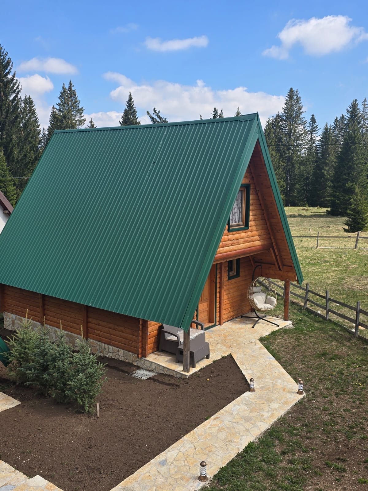 Old Story Chalets outdoor picture chalet